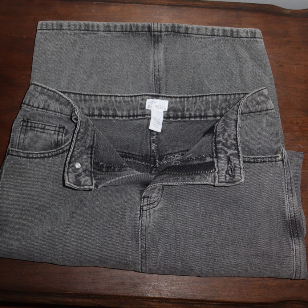 Gray/black denim skirt